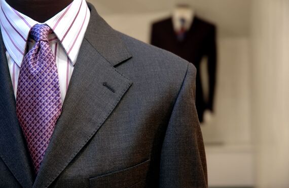 自分の体に合わせてスーツを手直し | 衣類のお直しなどを行う鹿児島のファッションクリニック