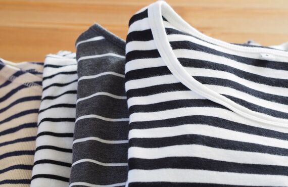 糸がほつれて古くなったtシャツもリフォーム | 衣類のお直しなどを行う鹿児島のファッションクリニック